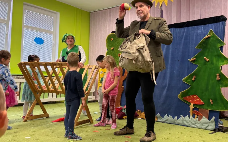 DIVADLO DĚTÍ KARLOVY VARY 