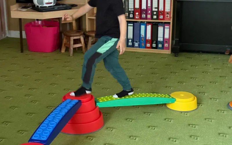D